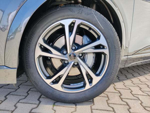 Audi Q6 e-tron Sportback  2x S line / Tech Plus/ Leder ! Dienstwagen 0,25%!