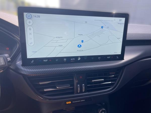 Ford Kuga 1.5T ST-Line AT8 HUD LED-Matrix Klimaautom Navi Rückfahrkam.