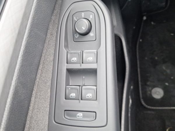 Volkswagen Golf VIII 1.5eTSI DSG Life