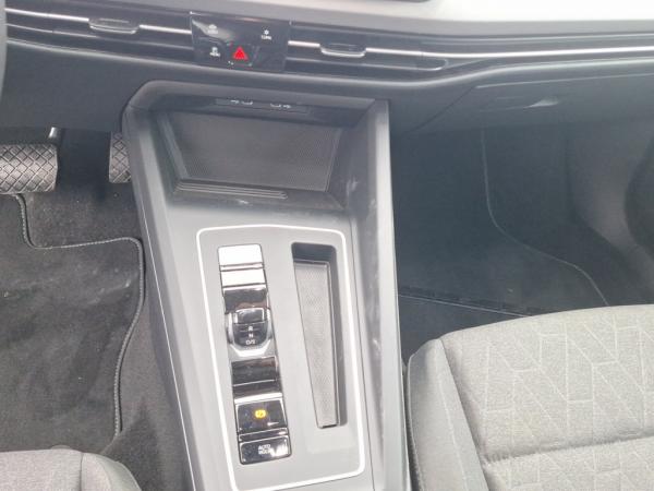 Volkswagen Golf VIII 1.5eTSI DSG Life