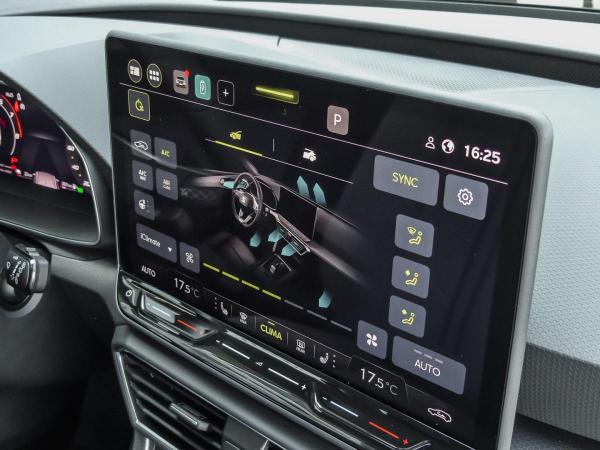 Seat Leon Sportstourer Road Edition 1.5 e-HYBRID DSG SITZHEIZUNG