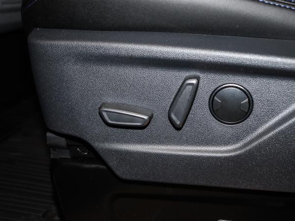 Ford Transit Custom Custom MS-RT 170PS Auto. AWD Navi el. Türe