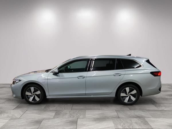 Volkswagen Passat Variant Business 1.5 eHybrid AHK/HuD/Navi