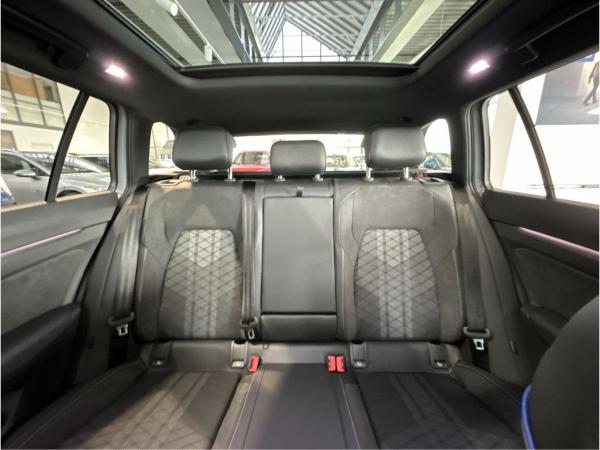 Volkswagen Golf Variant 1.5 eTSI DSG R-Line SOFORT VERFÜRGBAR! BlackStyle Business&Komfort AHK Pano Volkswagen Golf Variant 1.5 eTSI DSG R-Line SOFORT VERFÜRGBAR! BlackStyle Business&Komfort AHK Pano