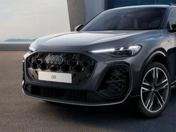 Audi Q5 e-hybrid edition one HUD TechPro Luftfed. AHK