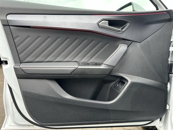 Cupra Leon Sportstourer VZ 1.5 e-HYBRID 200 kW (272 PS) 6-Gang-DSG Leder/AHK/Matrix