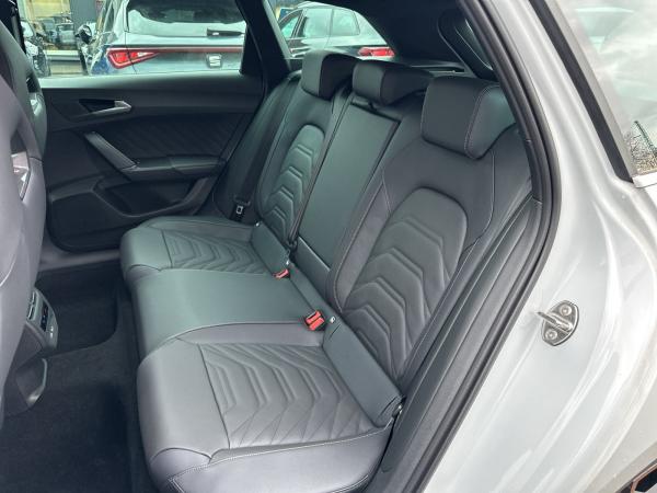 Cupra Leon Sportstourer VZ 1.5 e-HYBRID 200 kW (272 PS) 6-Gang-DSG Leder/AHK/Matrix