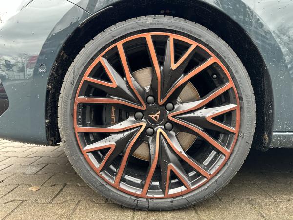 Cupra Leon Sportstourer VZ 1.5 e-HYBRID 200 kW (272 PS) 6-Gang-DSG AHK/Matrix/Sennh./Navi