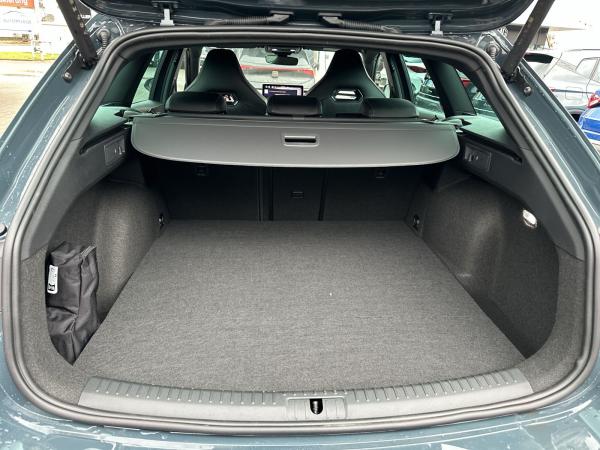 Cupra Leon Sportstourer VZ 1.5 e-HYBRID 200 kW (272 PS) 6-Gang-DSG AHK/Matrix/Sennh./Navi