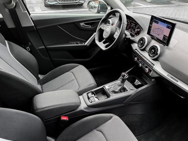 Audi Q2 35 TFSI S-Line Black/Keyless/MMI+/GRA/Kamera/Sitzheizung