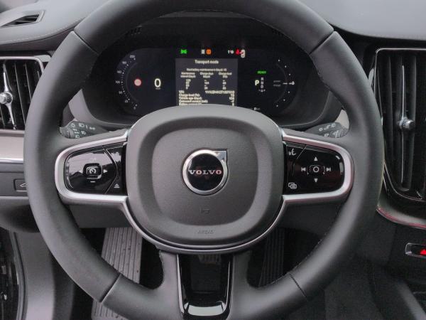 Volvo XC60 T6 AWD Ultra Black Edition+Luft+AHZV+SOFORT