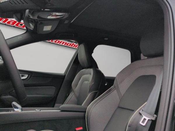 Volvo XC60 T6 AWD Ultra Black Edition+Luft+AHZV+SOFORT