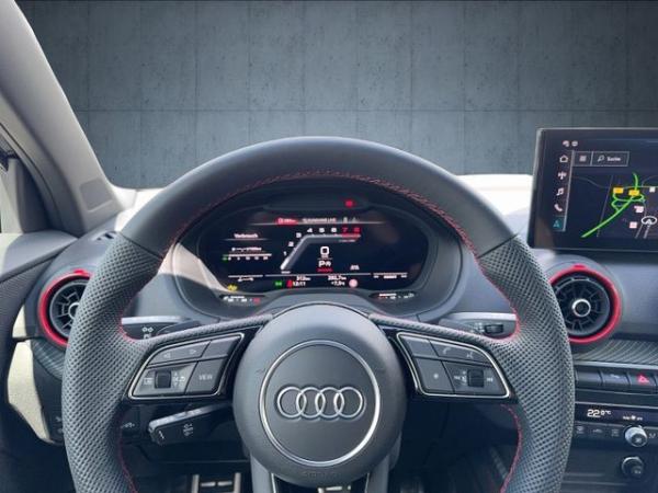 Audi SQ2 TFSI quattro   » 300PS   ⇒ AHK   ⇒ Navi   ⇒ S line Interieurpaket