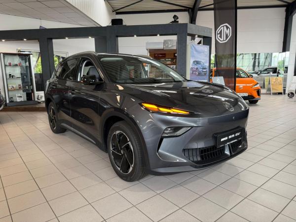 MG S5 EV Luxury Long Range