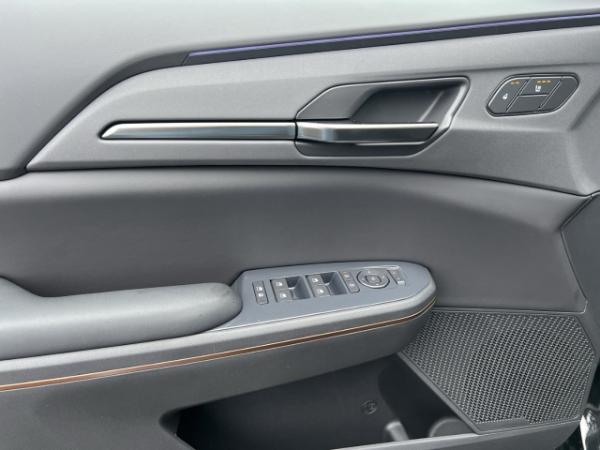 Kia EV5 81,4 kW/h Earth P2/P4 StandHZG Navi Digitales Cockpit 360 Kamera LED ACC El. Heckklappe