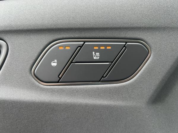 Kia EV5 81,4 kW/h Earth P2/P4 StandHZG Navi Digitales Cockpit 360 Kamera LED ACC El. Heckklappe