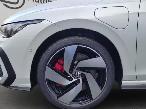 Volkswagen Golf VIII GTE