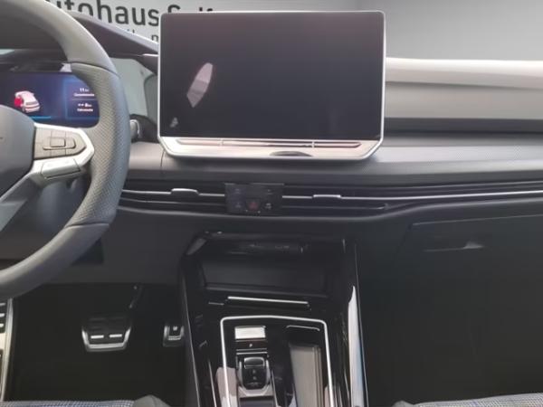 Volkswagen Golf VIII GTE