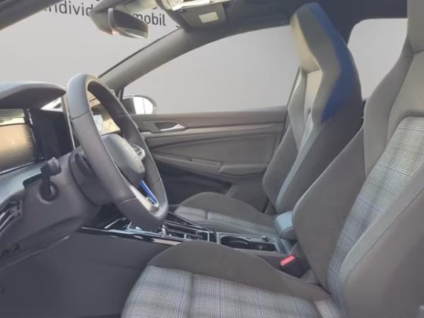 Volkswagen Golf VIII GTE