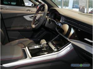 Audi Q8 SUV S line business TFSI e quattro