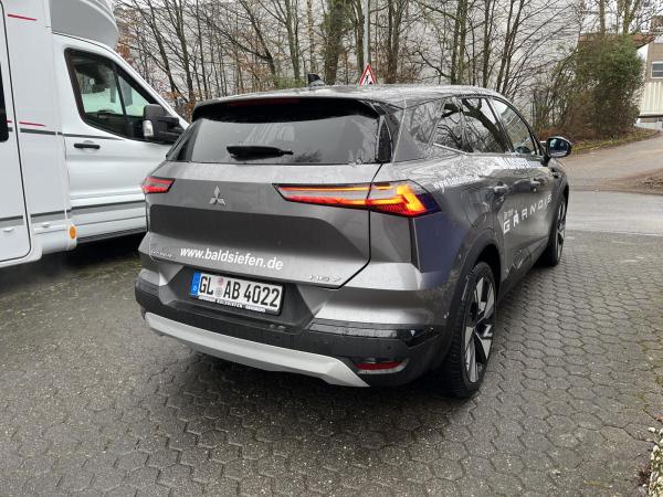 Mitsubishi Grandis 1.3 Turbo Hybrid Intro Edition DCT