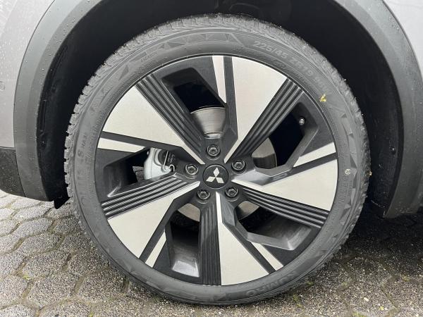 Mitsubishi Grandis 1.3 Turbo Hybrid Intro Edition DCT