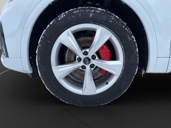 Audi Q5 55 TFSI e QUATTRO S_LINE+AHK+PANO+MATRIX