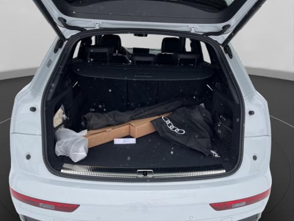 Audi Q5 55 TFSI e QUATTRO S_LINE+AHK+PANO+MATRIX