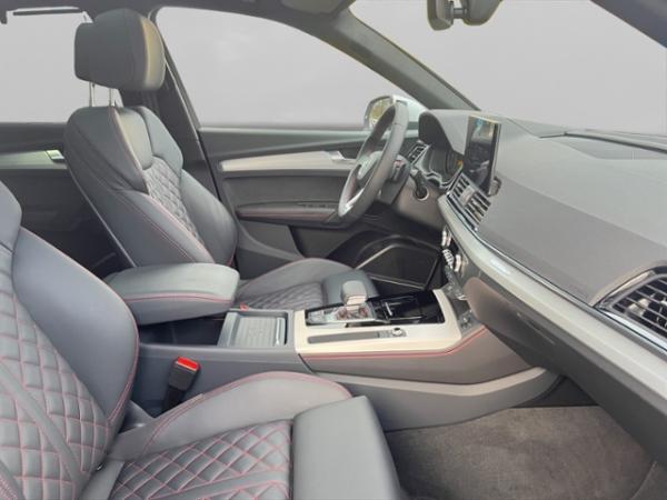 Audi Q5 55 TFSI e QUATTRO S_LINE+AHK+PANO+MATRIX