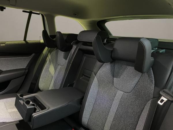 Skoda Octavia Combi 2.0 TDI SOFORT VERFÜGBAR! DSG Balanc ACC AHK AUT Navi Skoda Octavia Combi 2.0 TDI SOFORT VERFÜGBAR! DSG Balanc ACC AHK AUT Navi