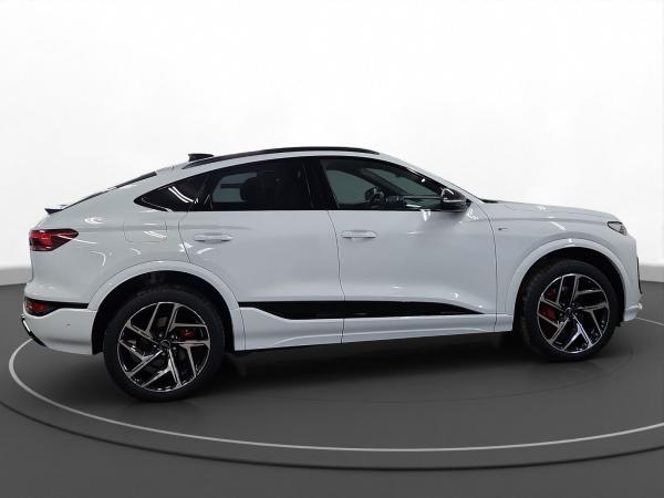 Audi e-tron Q6 Sportbackperformance AHK Pano LED LM 21" B&O