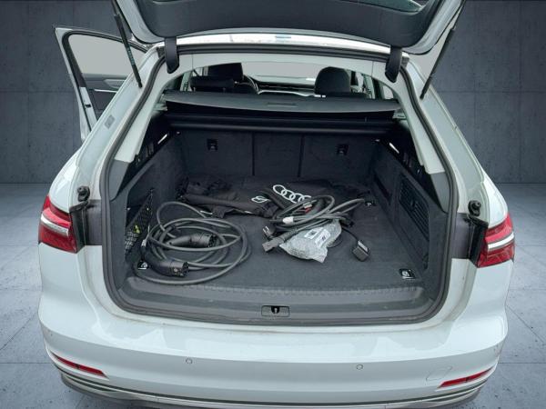 Audi A6 Avant 50 TFSI e Sport qu S tr. Matrix 20 Tour