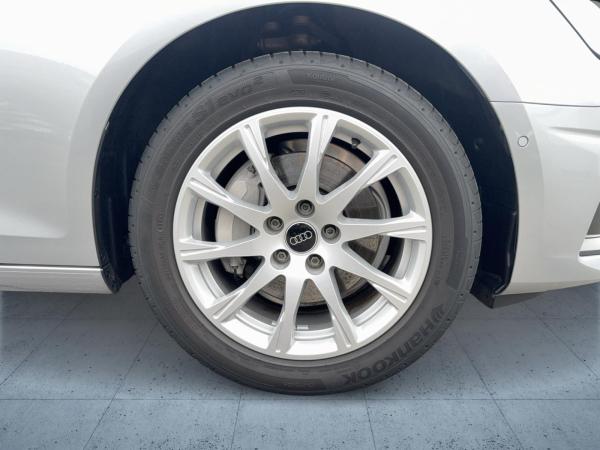 Audi A4 Avant 40 TDI qu. S tr. Matrix Stdhzg HUD ACC