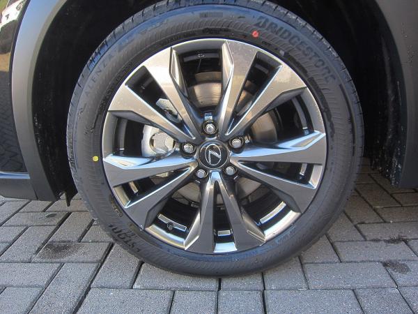 Lexus UX-300h UX 300h F Sport Design