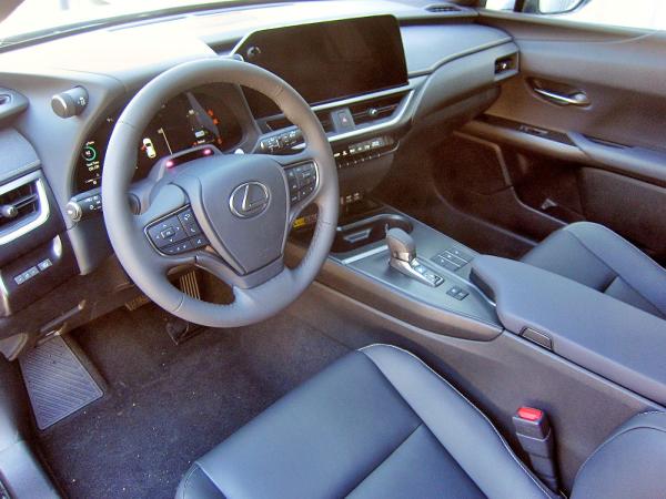 Lexus UX-300h UX 300h F Sport Design