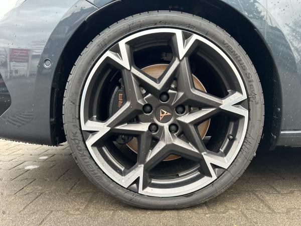 Cupra Leon Leon Sportstourer VZ 1.5 e-HYBRID 200 kW (272 PS) 6-Gang-DSG