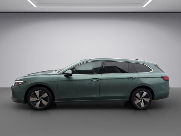 Volkswagen Passat Variant 1.5eTSI DSG Busisness AHK