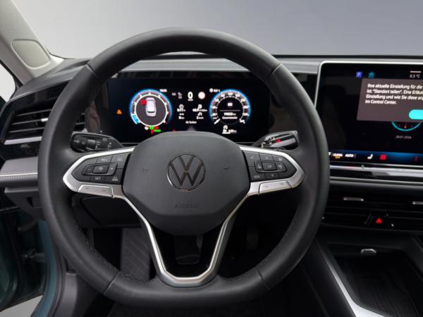 Volkswagen Passat Variant 1.5eTSI DSG Busisness AHK