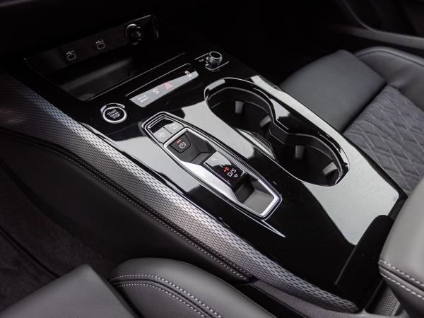 Audi A5 Avant e-hybrid quattro edition one S-Interieur 19" AHK