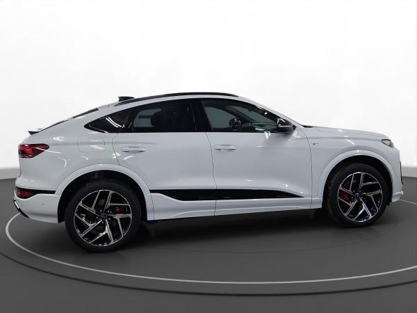Audi Q6 e-tron Sportback e-tron performance AHK Pano LED LM 21" B&O