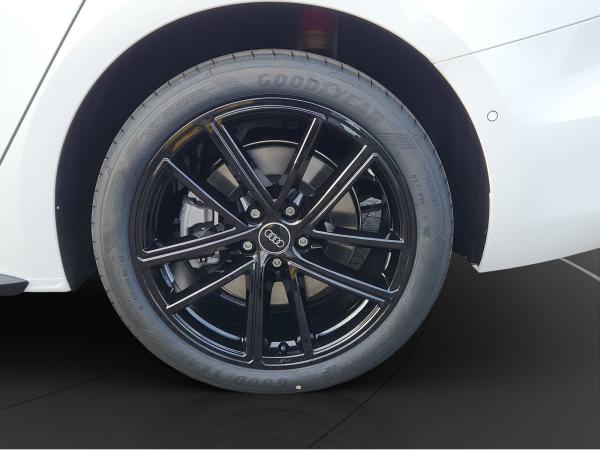 Audi A5 Avant e-hybrid qu. S-Line AHK LM 19" RFK LED