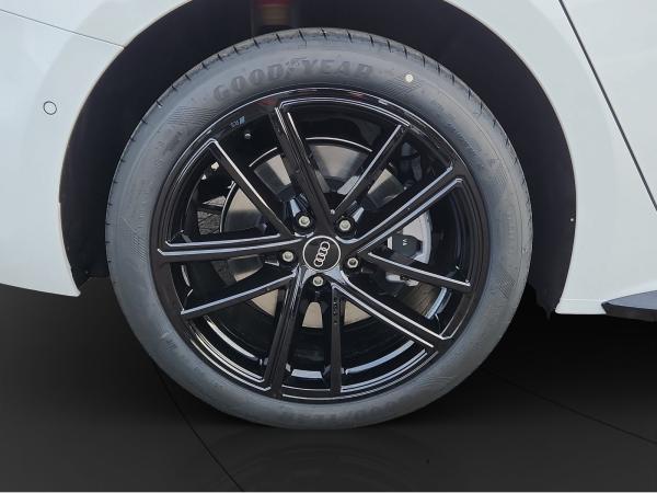 Audi A5 Avant e-hybrid qu. S-Line AHK LM 19" RFK LED