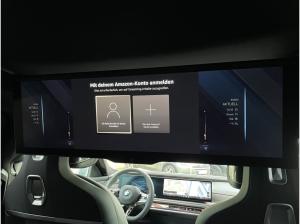BMW i7 xDrive60 M Sport | TheatreScreen Massage B&W AHK (G70)
