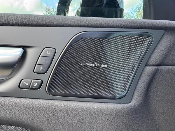 Volvo XC60 T8 AWD Plus Black Edition sofort verfügbar! Markötter Gütersloh