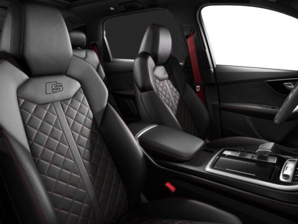 Audi Q7 SUV S line business TDI qu tiptr Laser PANO 22