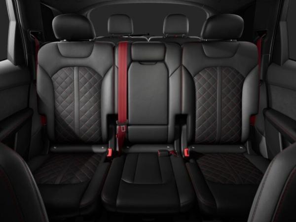 Audi Q7 SUV S line business TDI qu tiptr Laser PANO 22