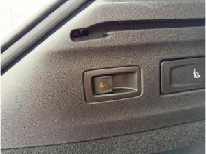 Volkswagen ID.7 Tourer - GTX 250 kW 4M WÄRMEPUMPE NAVI PANO AHK KAMERA LED