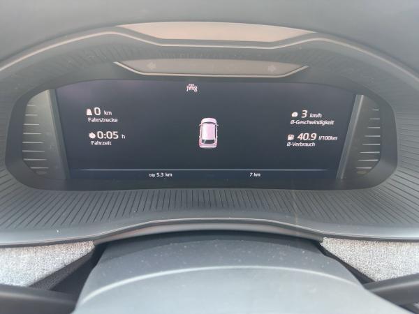 Skoda Kamiq TOUR 115 PS DSG AHZV  / NAVI / KAMERA *SOFORT VERFÜGBAR*