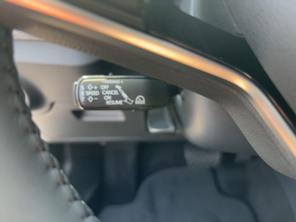 Skoda Kamiq TOUR 115 PS DSG AHZV  / NAVI / KAMERA *SOFORT VERFÜGBAR*