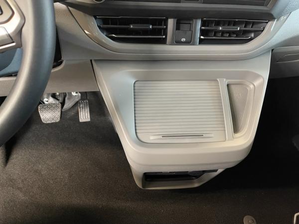 Volkswagen Caravelle T7 Life AHK Pano ACC harman/kardon